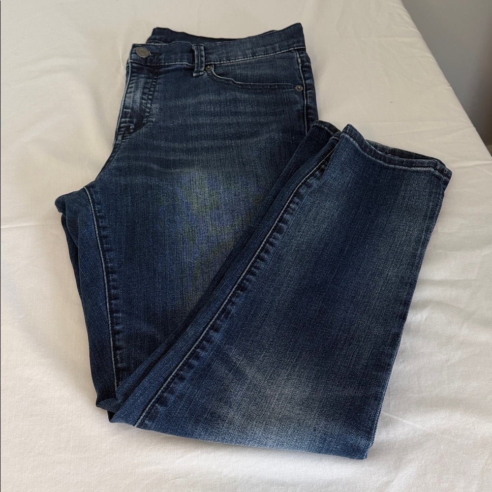 GAP Women’s Dark Blue Jeans | Relaxed Girlfriend Fit | Size 31 Regular